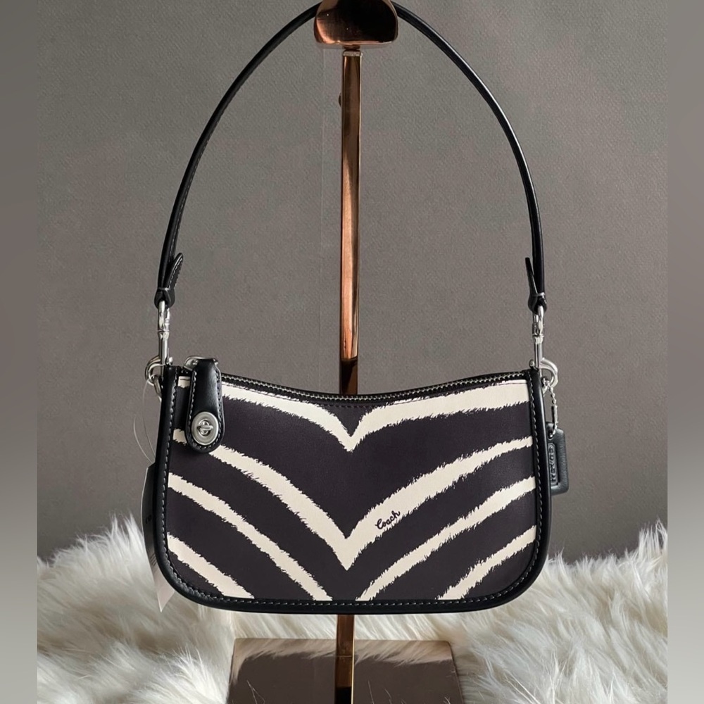 CM514 - Coach Swinger 20 with Zebra Print